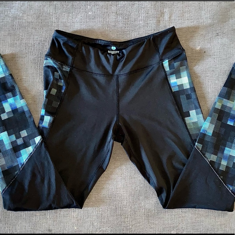 SO® High rise “Perfect Legging” with blue/green checkered patterns